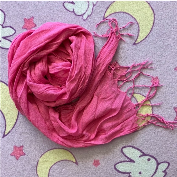 Scarf - Picture 1 of 1